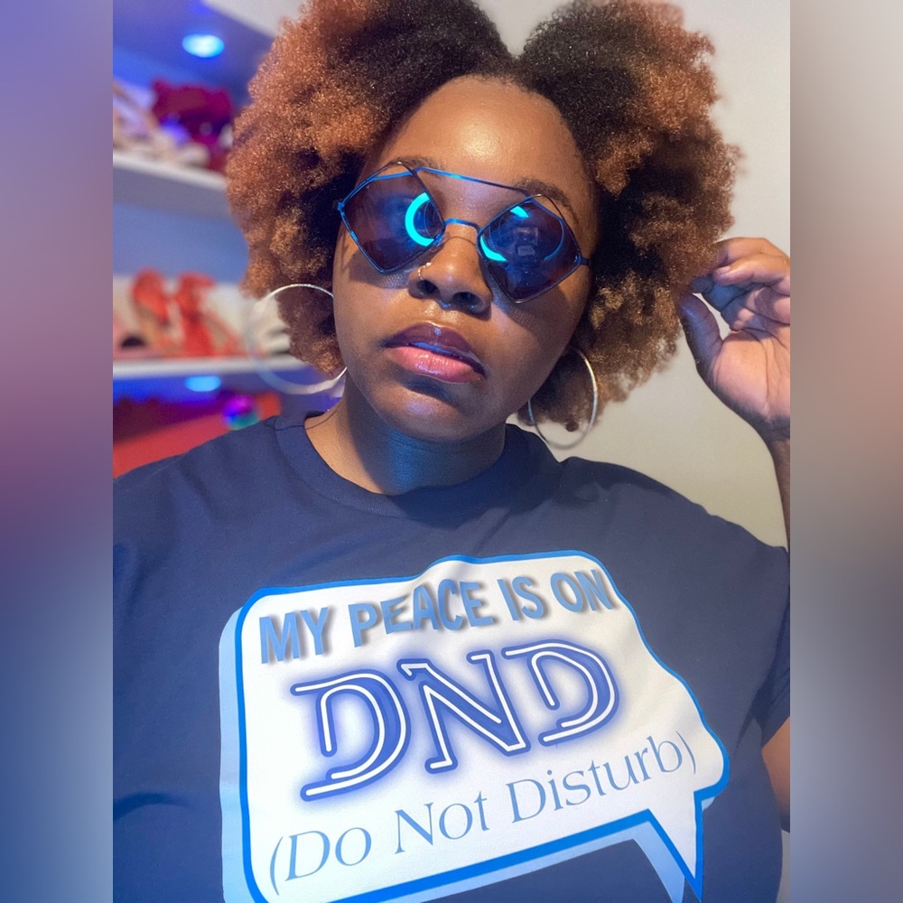 SZ:S DND Peace Casual TShirt